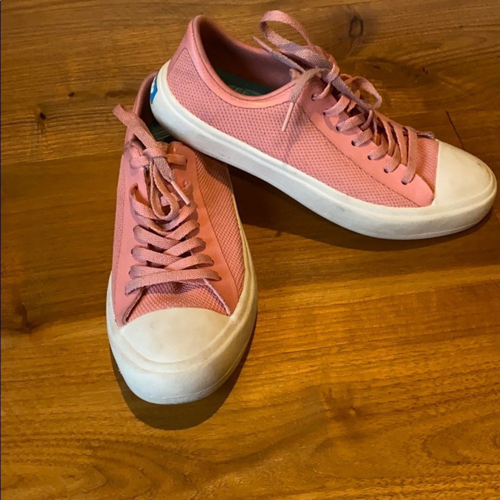 People sneakers